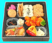 【H8-7】肉じゃが＆海老チリ弁当